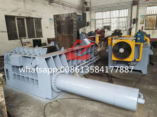 دستگاه پرس ضایعات فلزی هیدرولیک 200 تنی با کنترل PLC